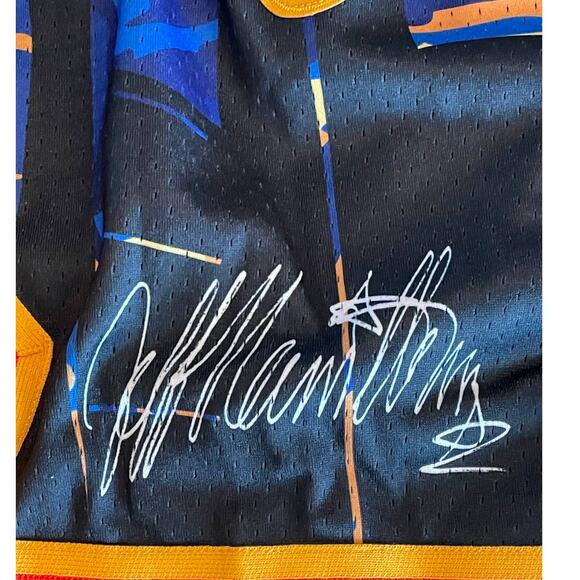 Mitchell & Ness RARE Sneakercon Sport Shorts Medium NEW - Picture 4 of 10